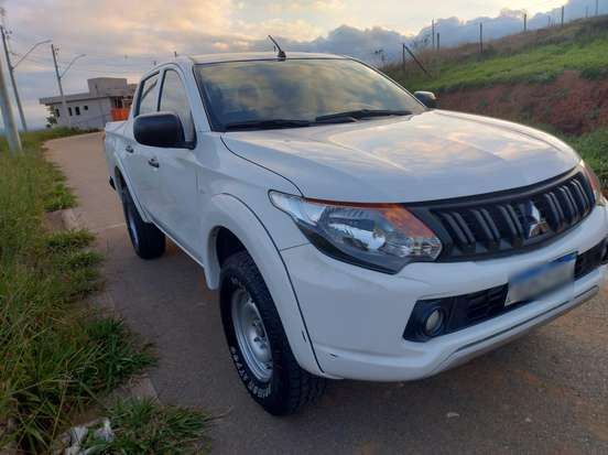 MITSUBISHI-L200 TRITON-2022