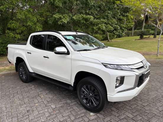 MITSUBISHI-L200 TRITON-2.4 16V TURBO DIESEL SPORT HPE CD 4P 4X4 AUTOMÁTICO MITSUBISHI-L200 TRITON-2025