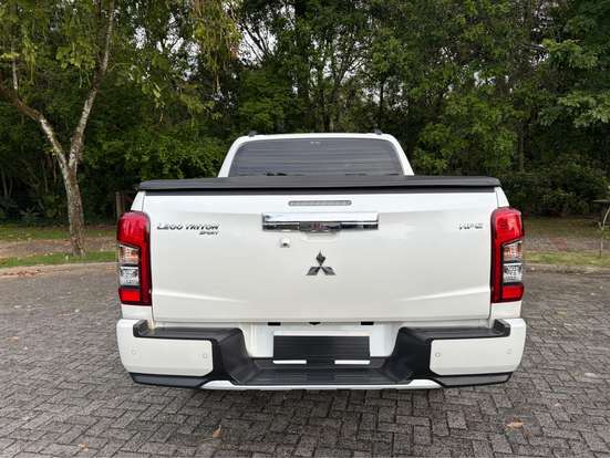 MITSUBISHI-L200 TRITON-2025