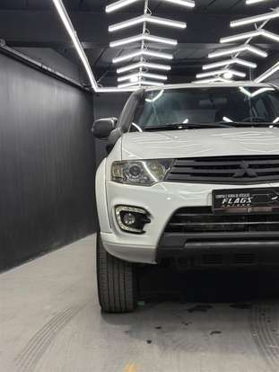 MITSUBISHI-L200 TRITON-2015