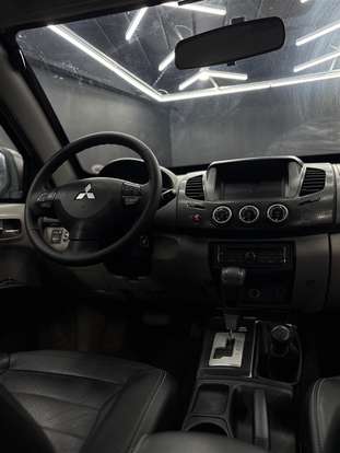 MITSUBISHI-L200 TRITON-2015