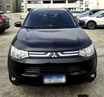 MITSUBISHI-OUTLANDER-2014