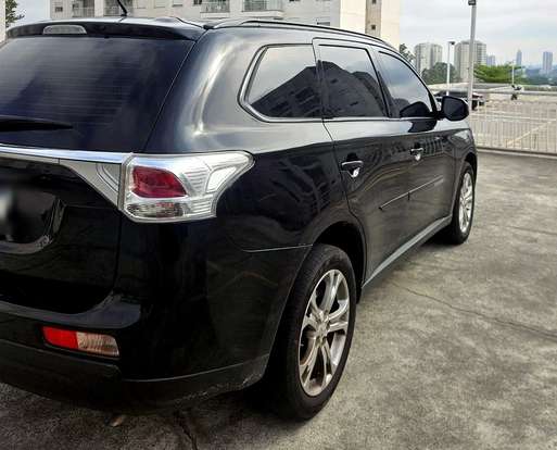 MITSUBISHI-OUTLANDER-2.0 16V GASOLINA 4P AUTOMÁTICO MITSUBISHI-OUTLANDER-2014
