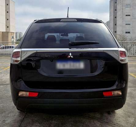 MITSUBISHI-OUTLANDER-2.0 16V GASOLINA 4P AUTOMÁTICO MITSUBISHI-OUTLANDER-2014