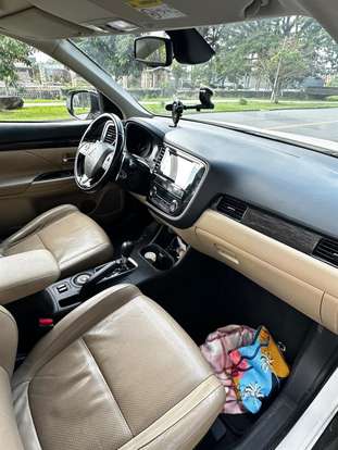 MITSUBISHI-OUTLANDER-2.2 4X4 16V DIESEL 4P AUTOMÁTICO MITSUBISHI-OUTLANDER-2015