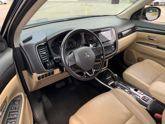 MITSUBISHI-OUTLANDER-2.2 4X4 16V DIESEL 4P AUTOMÁTICO MITSUBISHI-OUTLANDER-2016