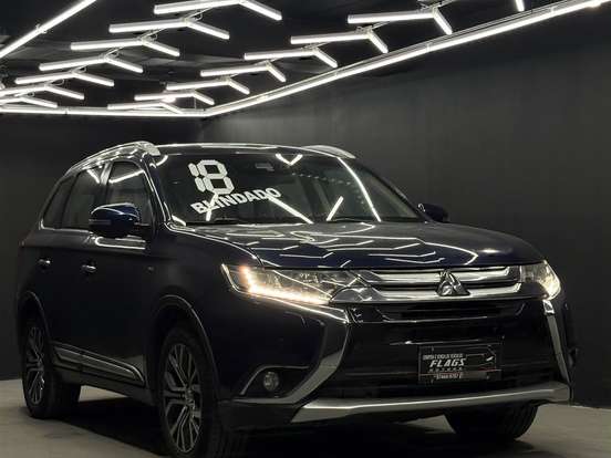 MITSUBISHI-OUTLANDER-3.0 GT 4X4 V6 24V GASOLINA 4P AUTOMÁTICO MITSUBISHI-OUTLANDER-2017