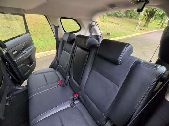 MITSUBISHI-OUTLANDER-3.0 GT 4X4 V6 24V GASOLINA 4P AUTOMÁTICO MITSUBISHI-OUTLANDER-2018
