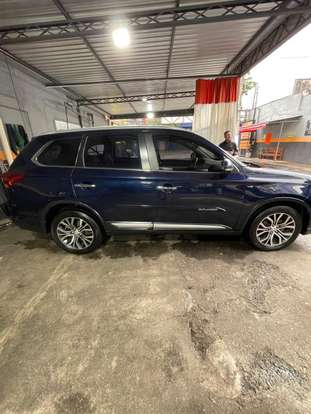 MITSUBISHI-OUTLANDER-2017