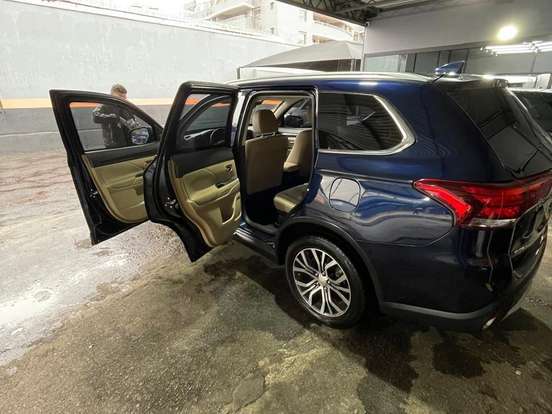 MITSUBISHI-OUTLANDER-3.0 GT 4X4 V6 24V GASOLINA 4P AUTOMÁTICO MITSUBISHI-OUTLANDER-2017