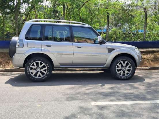 MITSUBISHI-PAJERO TR4-2.0 4X2 16V 140CV FLEX 4P AUTOMÁTICO MITSUBISHI-PAJERO TR4-2013