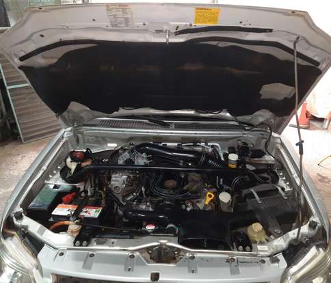 MITSUBISHI-PAJERO TR4-2009