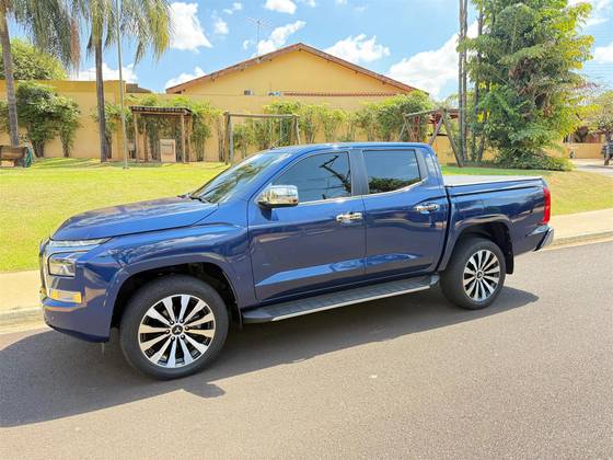MITSUBISHI TRITON 2.4 BITURBO DIESEL CD HPE-S 4X4 AUTOMÁTICO