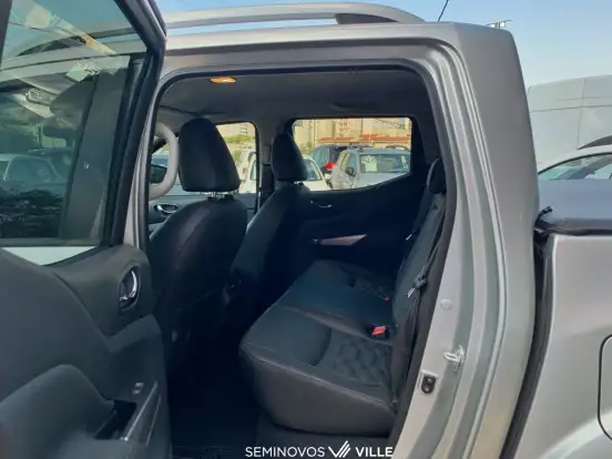 NISSAN-FRONTIER-2024