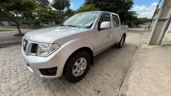 NISSAN-FRONTIER-2014