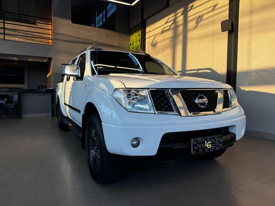 NISSAN-FRONTIER-2012