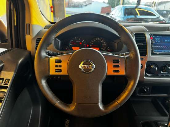 NISSAN-FRONTIER-2.5 LE ATTACK 4X4 CD TURBO ELETRONIC DIESEL 4P AUTOMÁTICO NISSAN-FRONTIER-2012