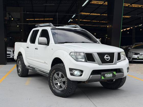 NISSAN FRONTIER 2.5 SV ATTACK 4X4 CD TURBO ELETRONIC DIESEL 4P AUTOMÁTICO