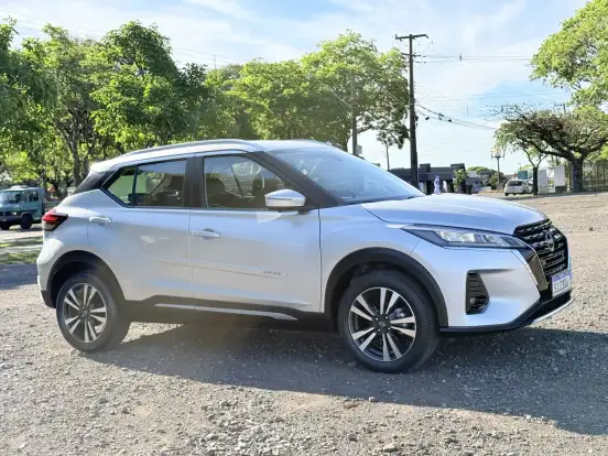 NISSAN-KICKS-2023
