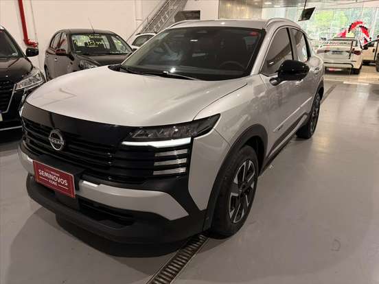 NISSAN-KICKS-2025