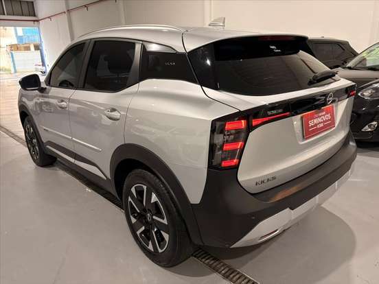 NISSAN-KICKS-2025