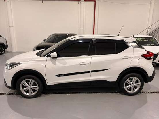 NISSAN-KICKS-2020