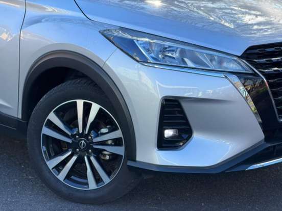 NISSAN-KICKS-2023