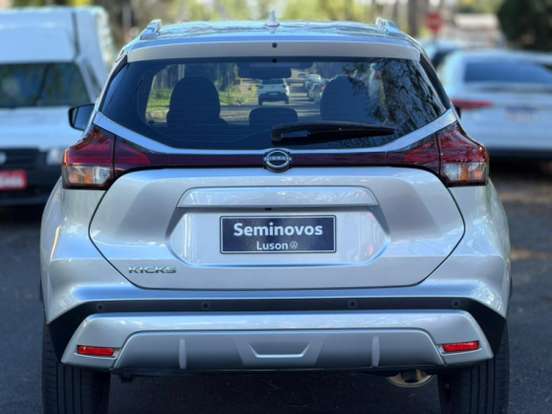 NISSAN-KICKS-2023