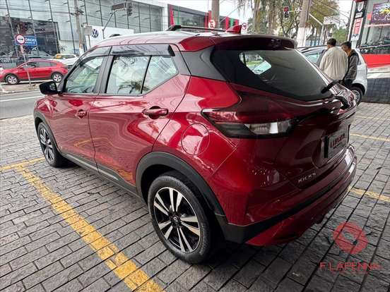 NISSAN-KICKS-2023