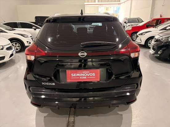 NISSAN-KICKS-2024