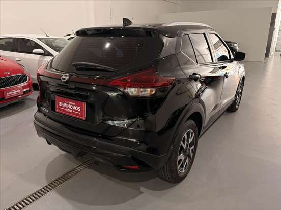 NISSAN-KICKS-2024