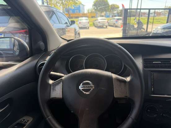 NISSAN-LIVINA-1.6 SL X-GEAR 16V FLEX 4P MANUAL NISSAN-LIVINA-2010