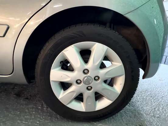NISSAN-MARCH-1.6 S 16V FLEX 4P MANUAL NISSAN-MARCH-2012
