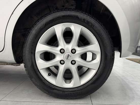 NISSAN-MARCH-1.6 SV 16V FLEXSTART 4P XTRONIC NISSAN-MARCH-2016