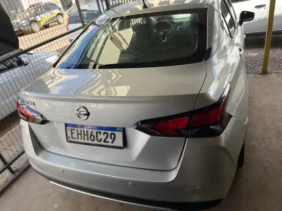 NISSAN-VERSA-2020