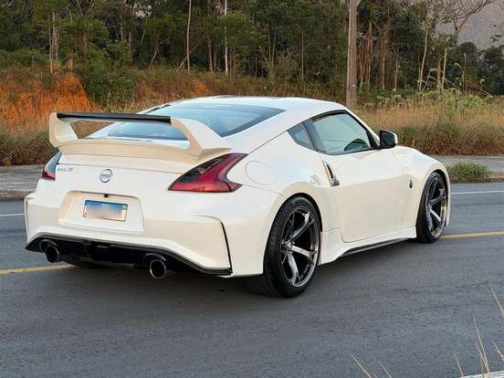 NISSAN-370Z-3.7 V6 GASOLINA MANUAL NISSAN-370Z-2011