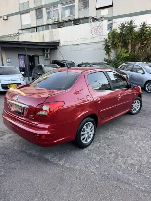 PEUGEOT-207-2011
