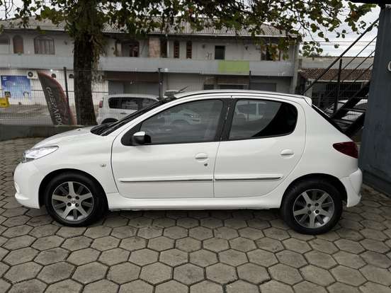 PEUGEOT-207-1.4 XR 8V FLEX 4P MANUAL PEUGEOT-207-2012