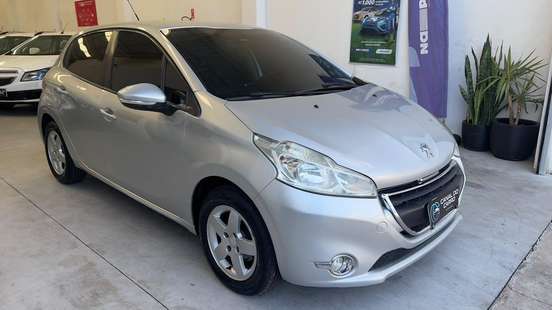 PEUGEOT-208-2014