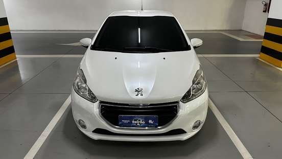 PEUGEOT-208-2014