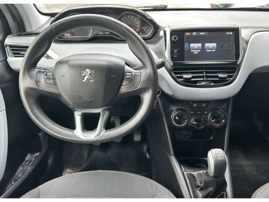 PEUGEOT-208-2014