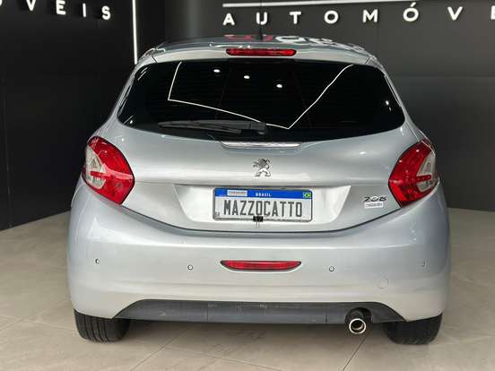 PEUGEOT-208-2016
