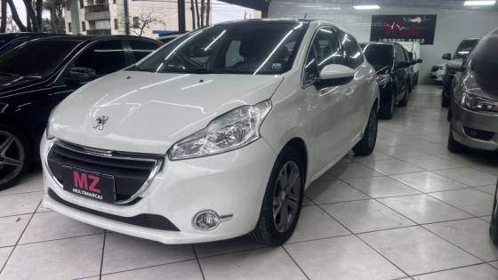 PEUGEOT 208 1.6 GRIFFE 16V FLEX 4P AUTOMÁTICO