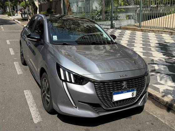 PEUGEOT 208 1.0 TURBO 200 FLEX GRIFFE CVT