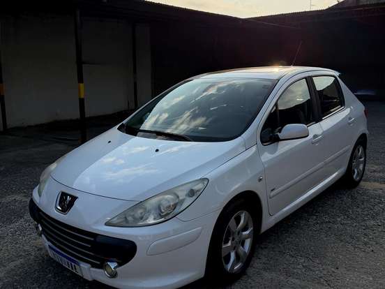 PEUGEOT-307-2.0 FELINE 16V FLEX 4P AUTOMÁTICO PEUGEOT-307-2011