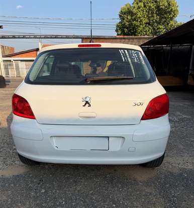 PEUGEOT-307-2011
