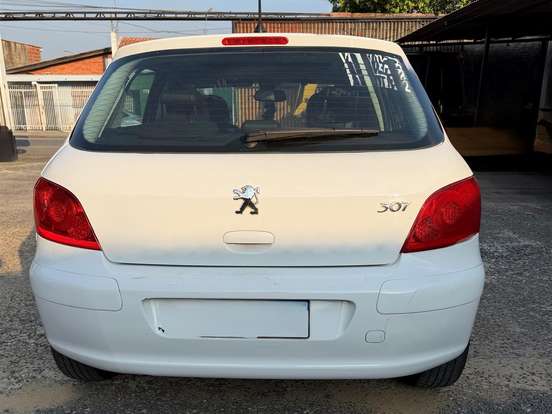 PEUGEOT-307-2.0 FELINE 16V FLEX 4P AUTOMÁTICO PEUGEOT-307-2011