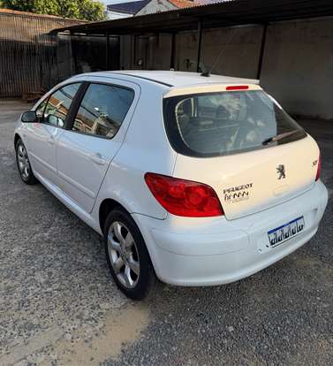 PEUGEOT-307-2011