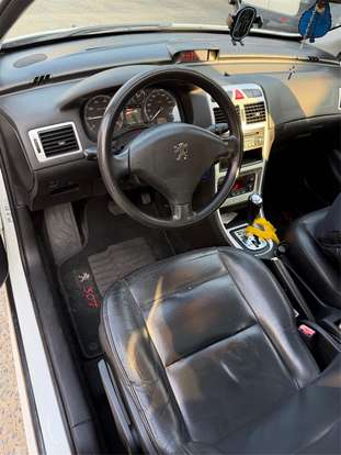 PEUGEOT-307-2011