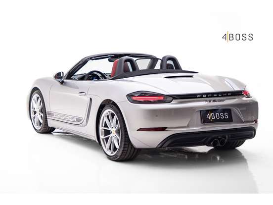 PORSCHE-718-2023